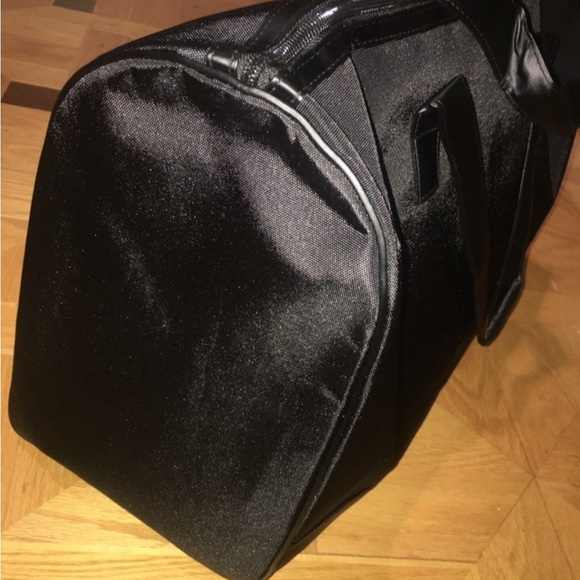 Issey Miyake Parfum Duffle Bag NWT - Picture 3 of 7